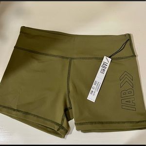 IAB shorts 3” NWT
